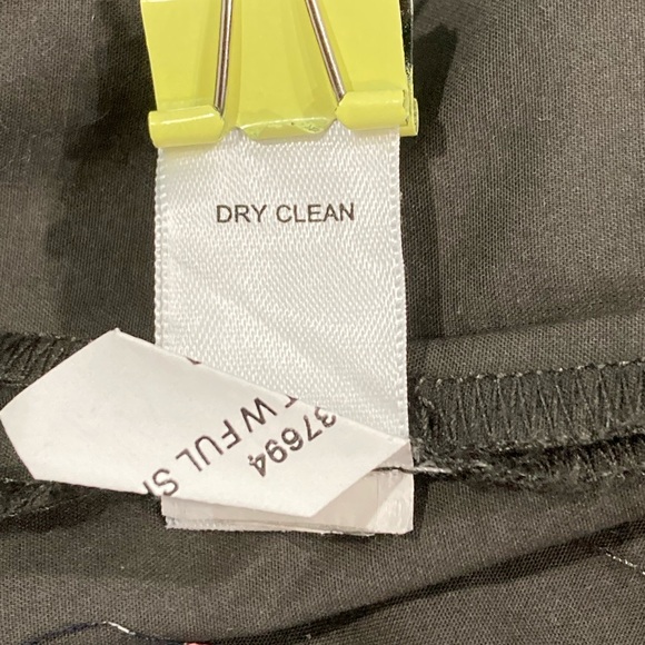 Banana Republic 
Skirt - Picture 9 of 10